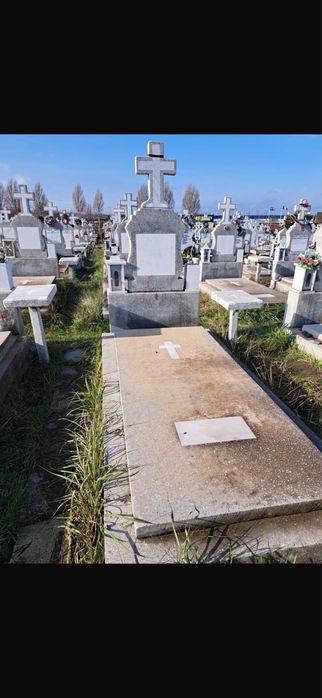 se vinde loc de veci