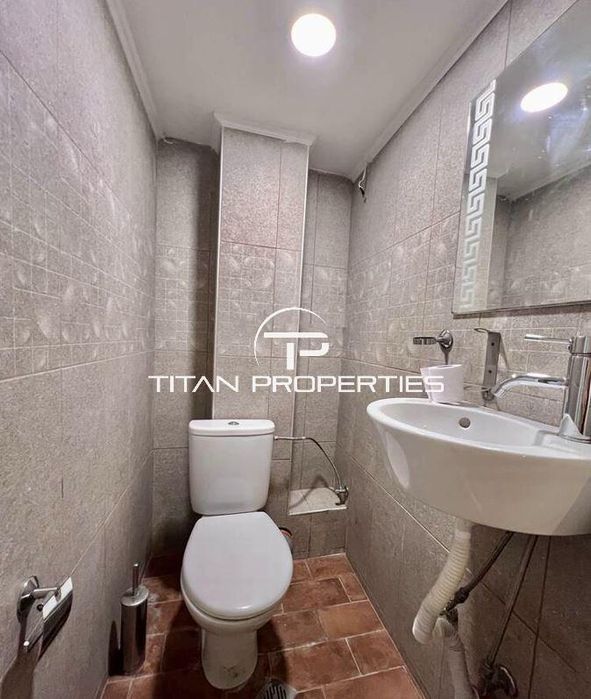 Дава се под наем Къща в Варна, Център - 200 кв.м за 1000 € - Снимка #9