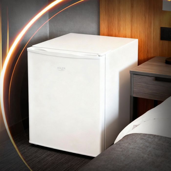 Компактен мини хладилник 45L – тих (40 dB), икономичен, с регулируема температура