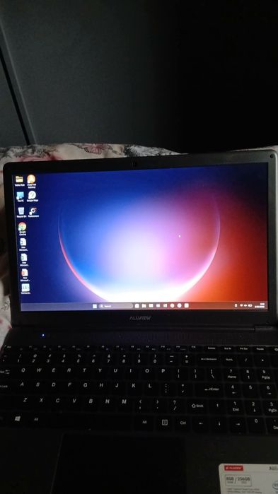 Ceas laptop mp4 player