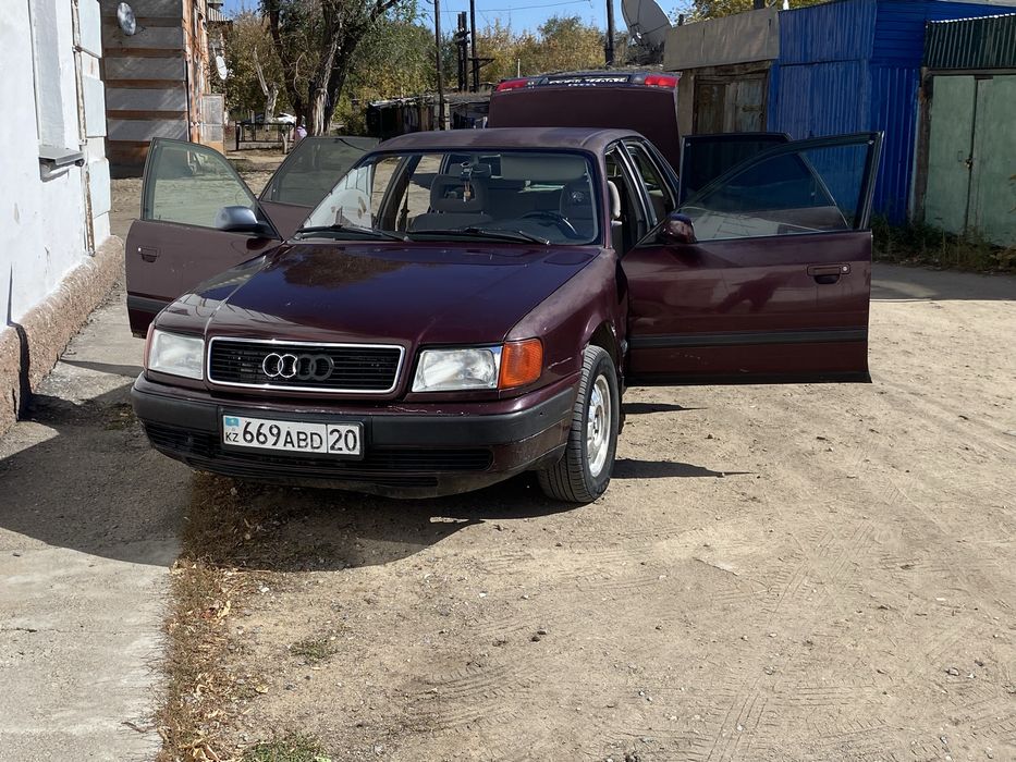 Ауди с4 в нормальном состоянийй