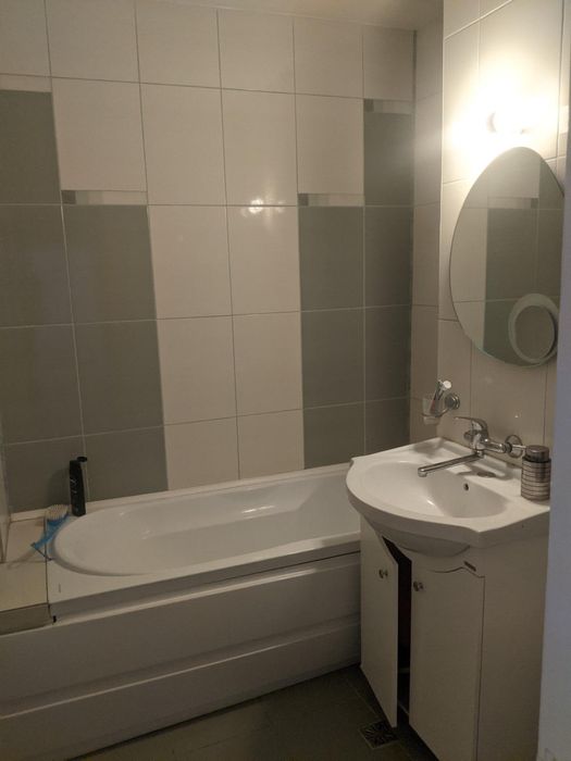 Ofer spre inchiriere apartament zona centrala Parcul Catedralei