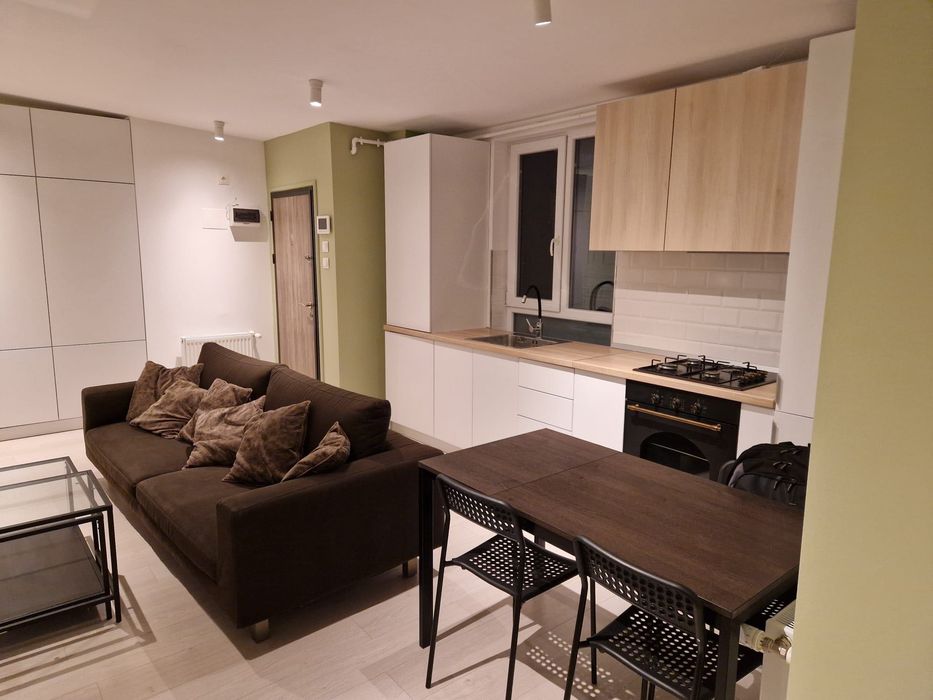 Apartament 2 camere, design modern, in vila recent renovata, metrou OBOR