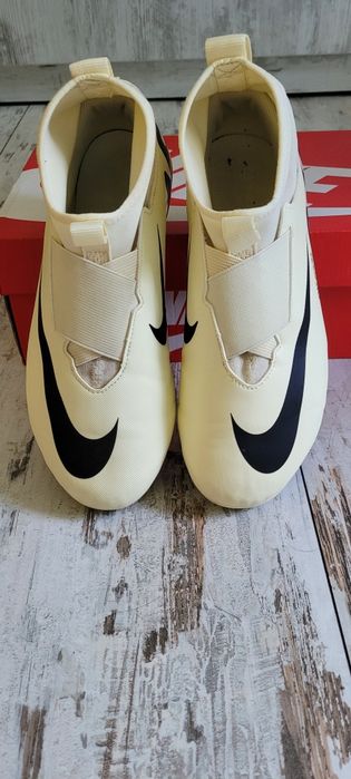 Детски бутони Nike 40 лв.