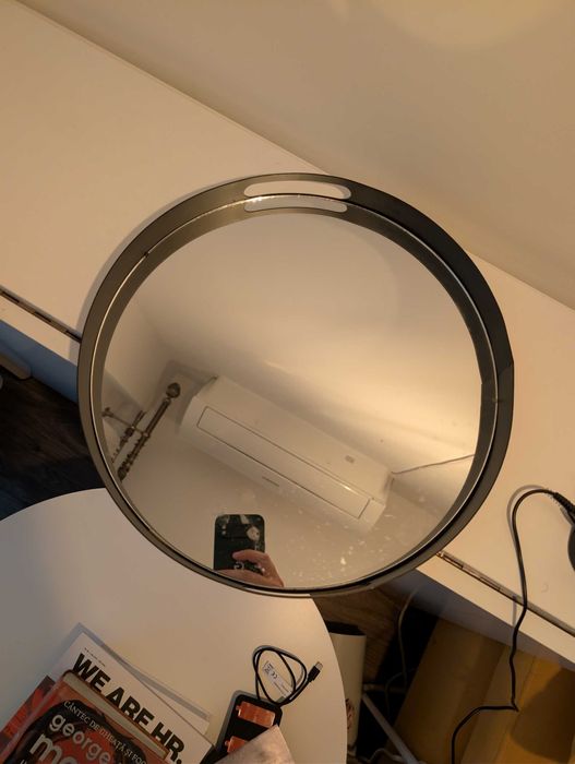 Oglindă decorativă rotundă cu tavă metalică