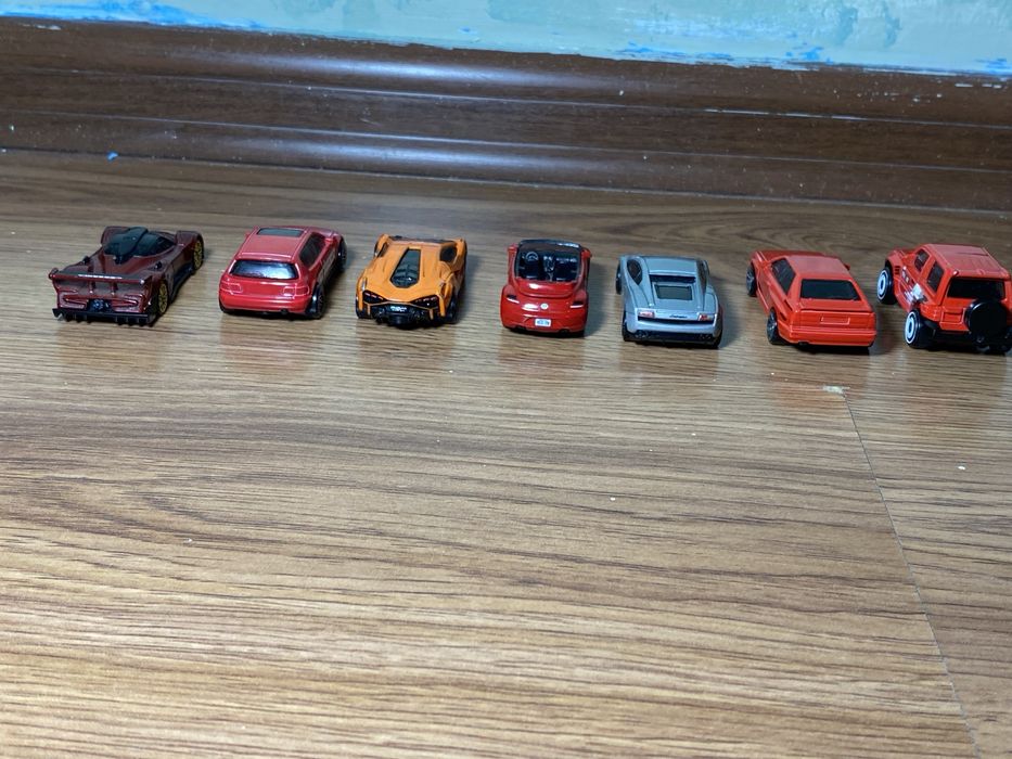 Продам машинки Hot Wheels