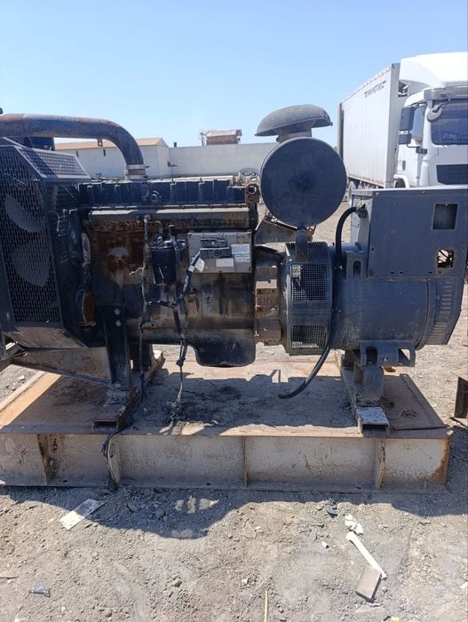 Generatorlar sotiladi 150 Kw 215 Kw