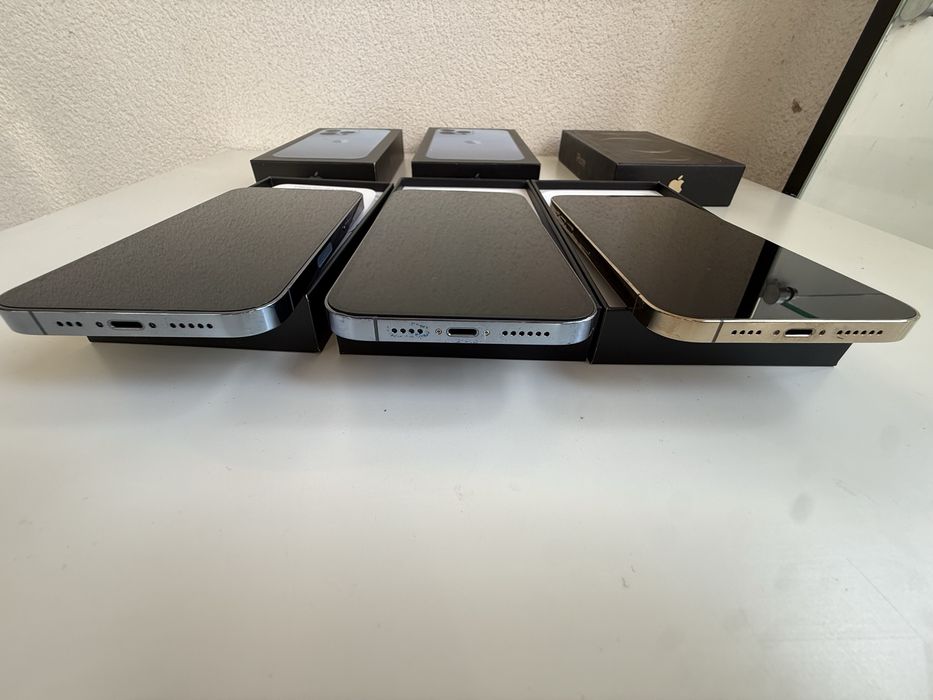 13 pro max.256gb.нов.94% батерия.