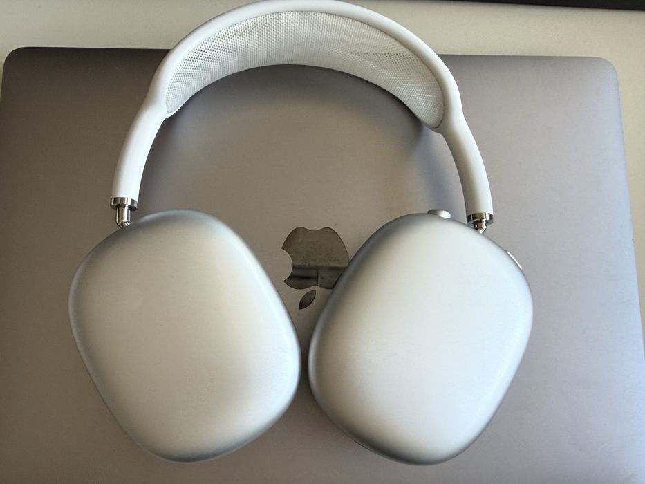 Airpods Max Silver A2096 в много добро състояние