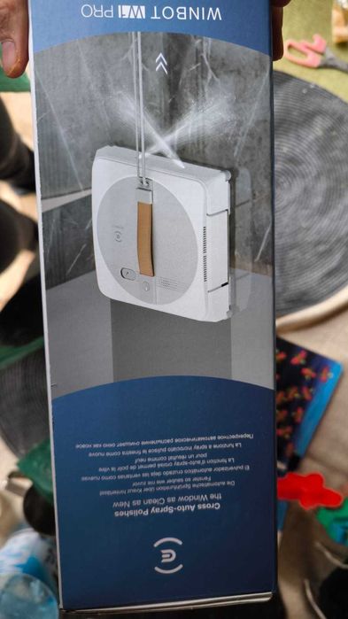 Ecovacs Robot pentru curățat geamuri