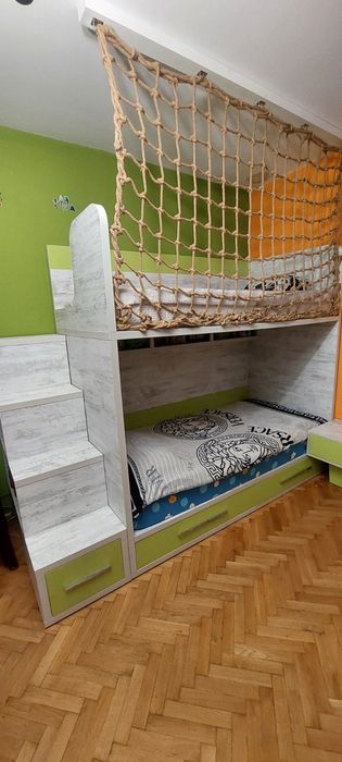 Двуетажно легло  по индивидуален проект