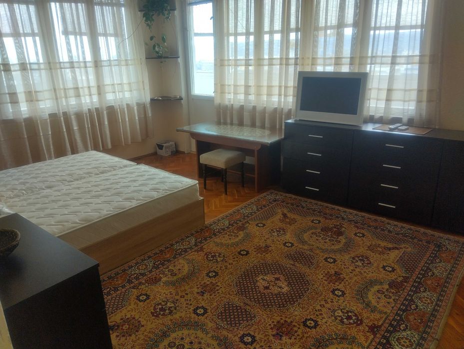 Дава се под наем Тристаен апартамент в Варна, Виница - 80 кв.м за 350 € - Снимка #2