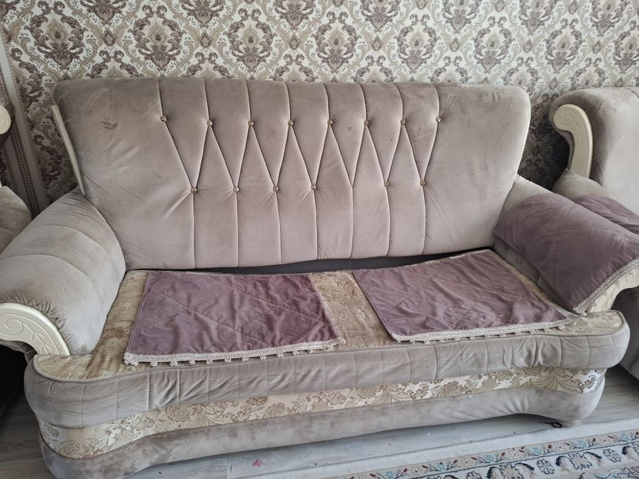 Мебель тройка. Диван, софа и кресло.