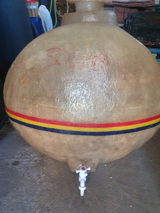 Vând diverse pentru vin..