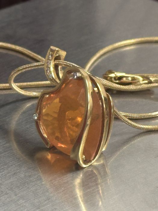 Продам золотое колье