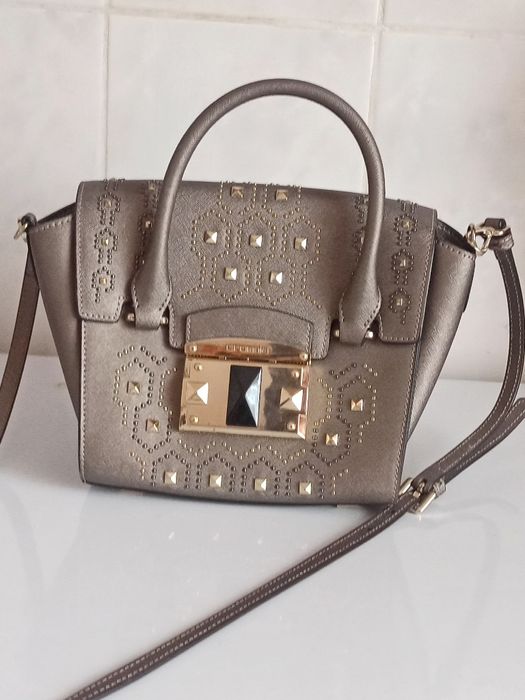 Оригинальные брендовые сумки продам срочно