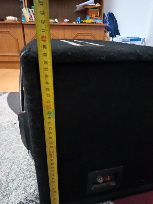 Subwoofer auto  perfect funcțional, cu proba.