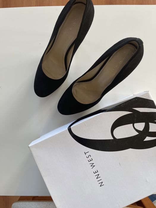 Nine West 39 велурени обувки на висок ток