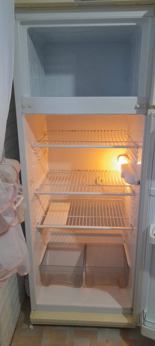 Продается Холодильник
