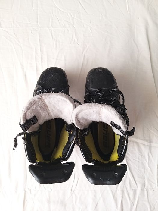 Коньки хоккейные