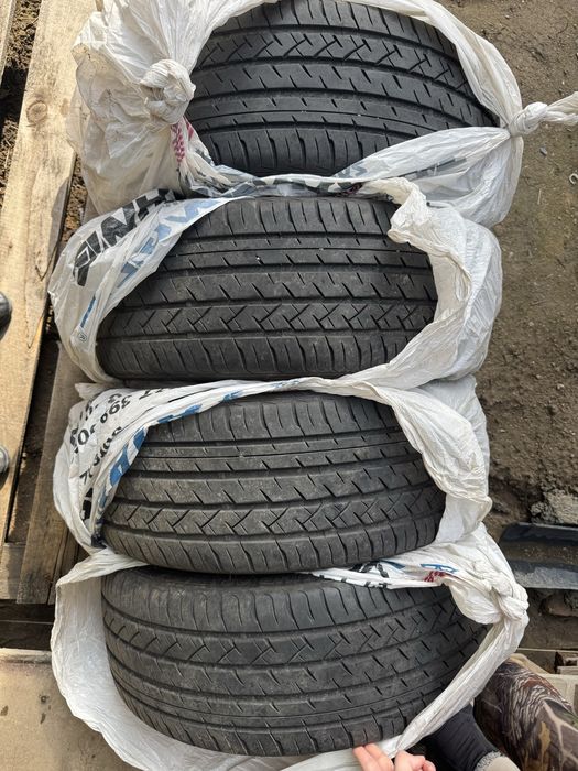 Летние Шины 215/45/17 (SONIX)