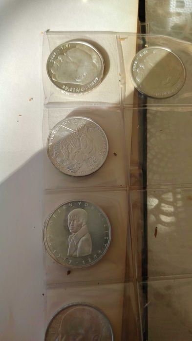 Юбилейни    монети