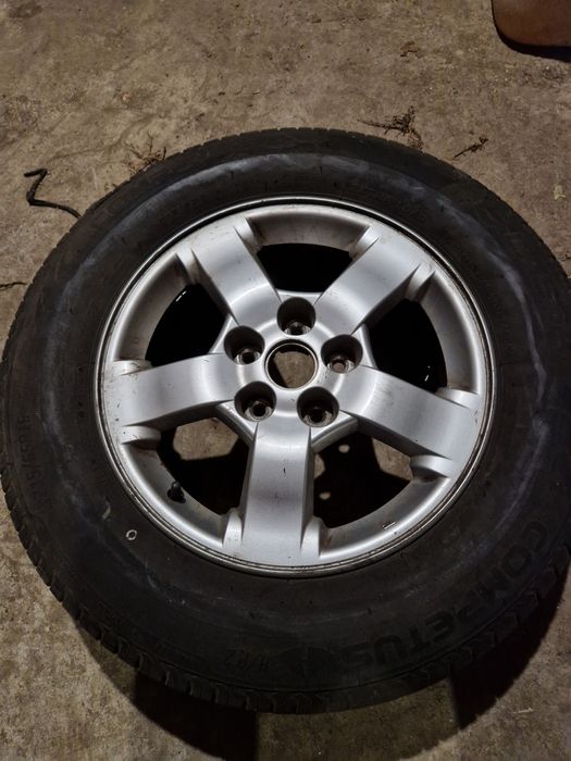 Гуми и Джанти за Nissan