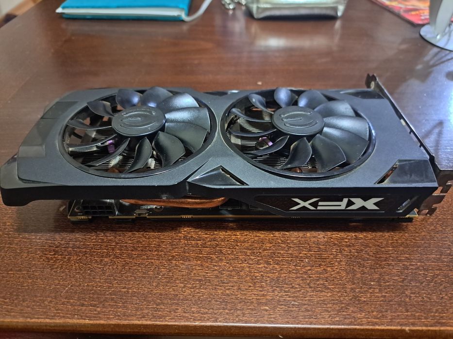 Видео карта RX 570 EVGA
