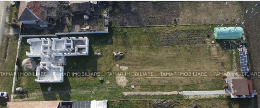 Teren de vanzare + casa in constructie in Turnu ,Arad!