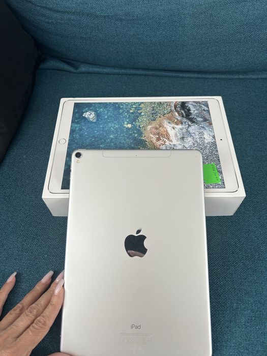 iPad Pro 10.5” 512GB Wi-Fi + Cellular Silver | Impecabil + Cutie