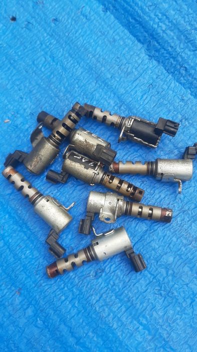 Клапан VVTI  Tayota