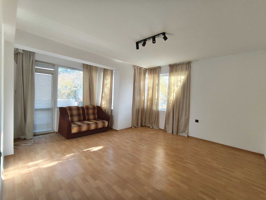 Продава се Двустаен апартамент в Търговище, Вароша - 46 кв.м за 1552 €/кв.м - Снимка #3