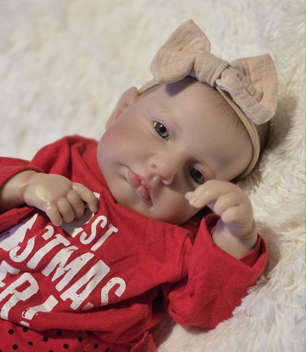 Reborn fetita  papusa noua