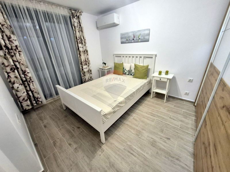 Дава се под наем Двустаен апартамент в Варна, Спортна зала - 58 кв.м за 500 € - Снимка #8