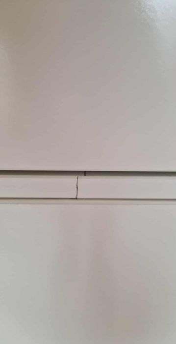 Бял скрин Икеа Hemnes