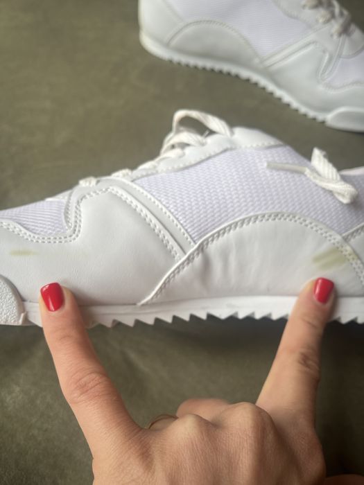 Нови маратонки TIGlon