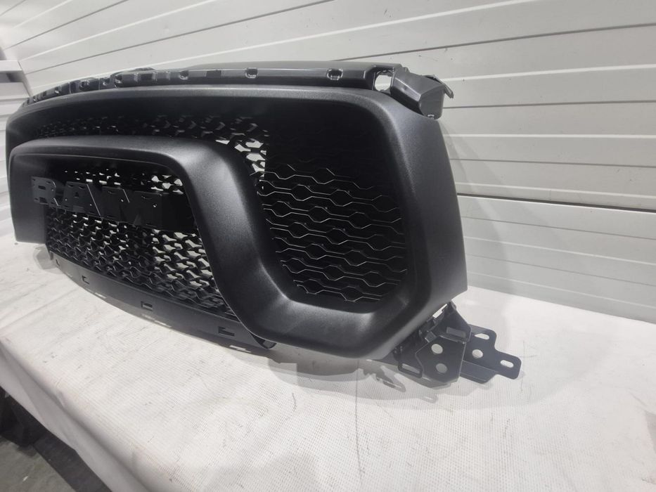 Mopar Радиаторна решетка OEM Dodge Ram Rebel  2019+