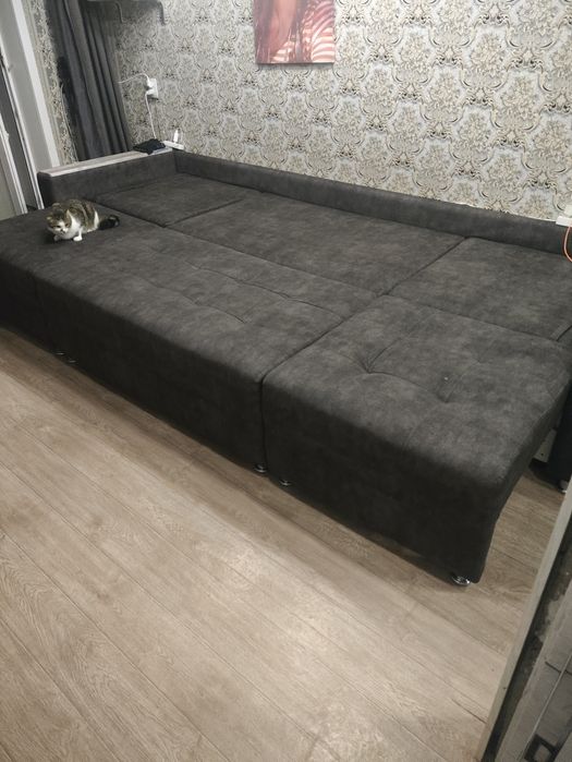 Продам просторный  диван