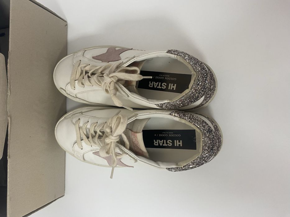 Vând golden goose