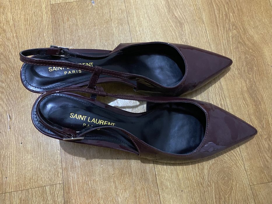 Продам туфли лакировоные бордового цвета размер 40