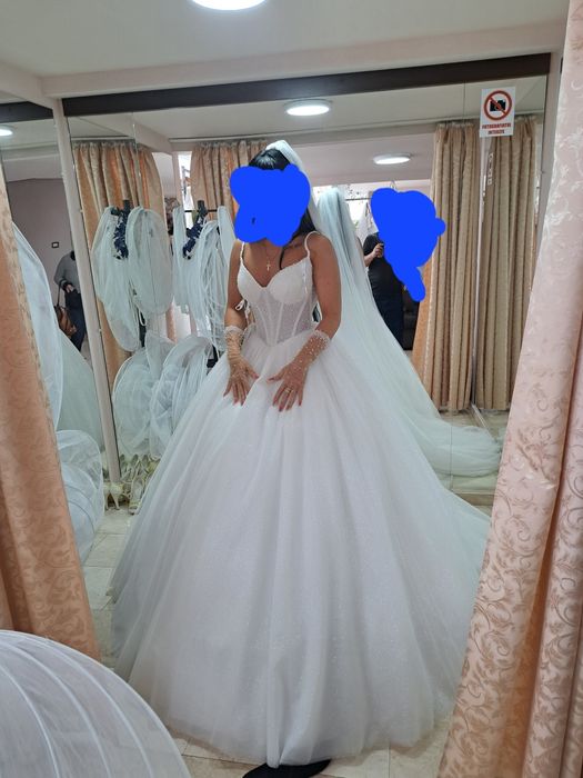 Rochie de mireasa cu pietre