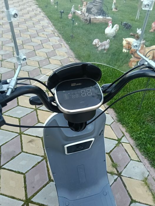 Vând scuter electric