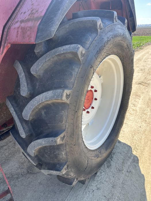 International IH 845 XL 4x4
