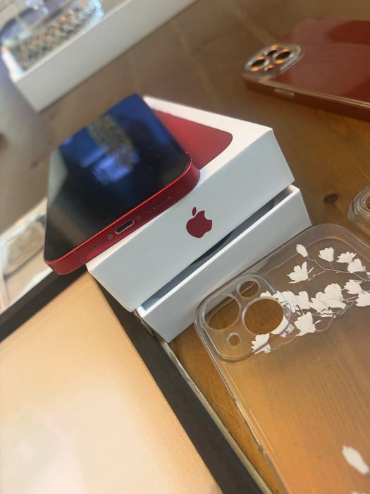 Iphone 13-Red 128 GB