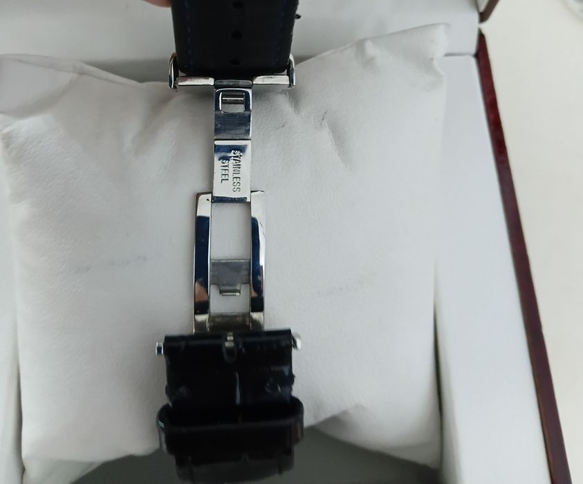 Бриллиантовые часы