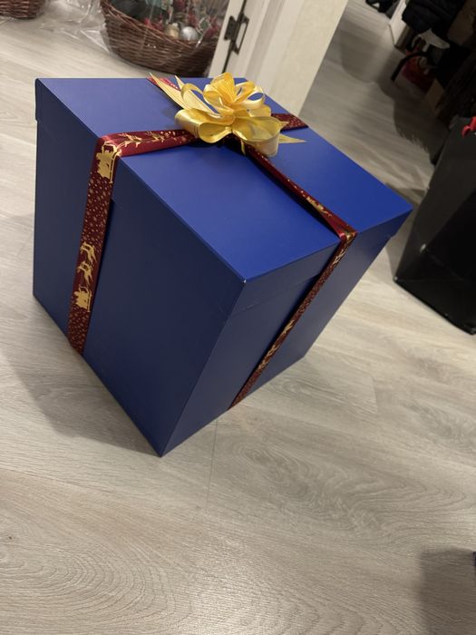 Подарочные корбки 40/40