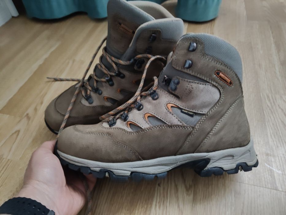 Ghete de iarna Meindl Goretex,mărime 44