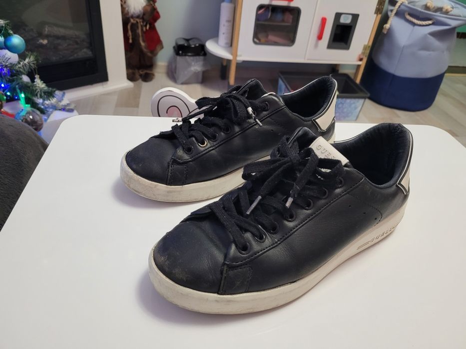 Кецове Guess черни и бели