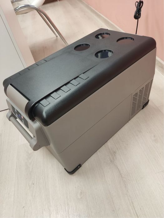 Мобилен хладилник/фризер 35L Bluetooth -20°C компресорен за кола/камион/къмпинг/риболов, 12/24V + 220V, чисто нов VEVOR