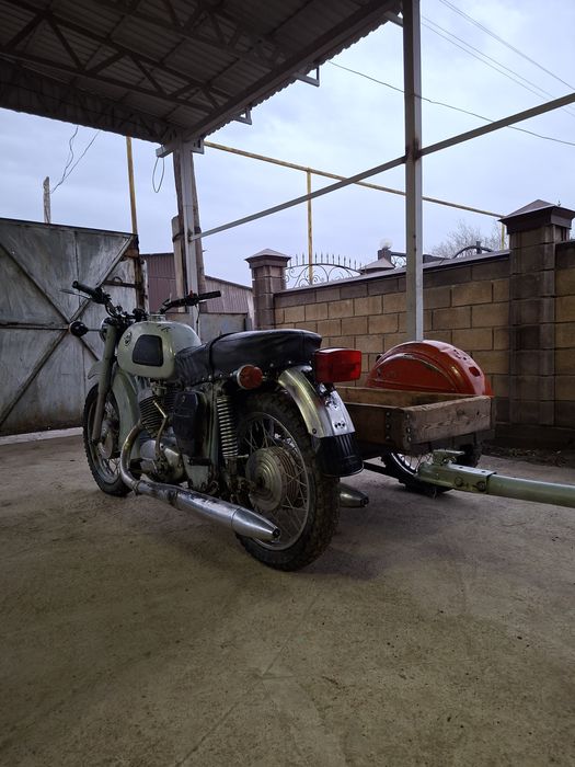 Иж планет 3 с прицепом